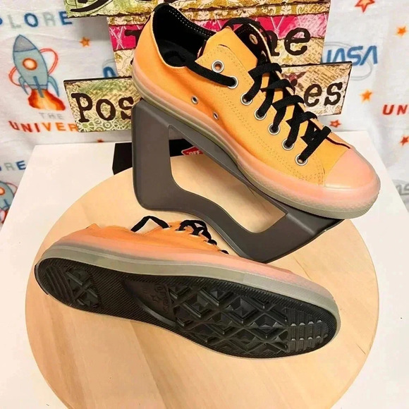 CONVERSE CTAS OX ORANGE 🍊 PALE - Picture 3 of 11